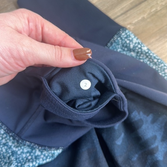 Women’s Lululemon Athletica Camo Pattern Leggings - Picture 5 of 5